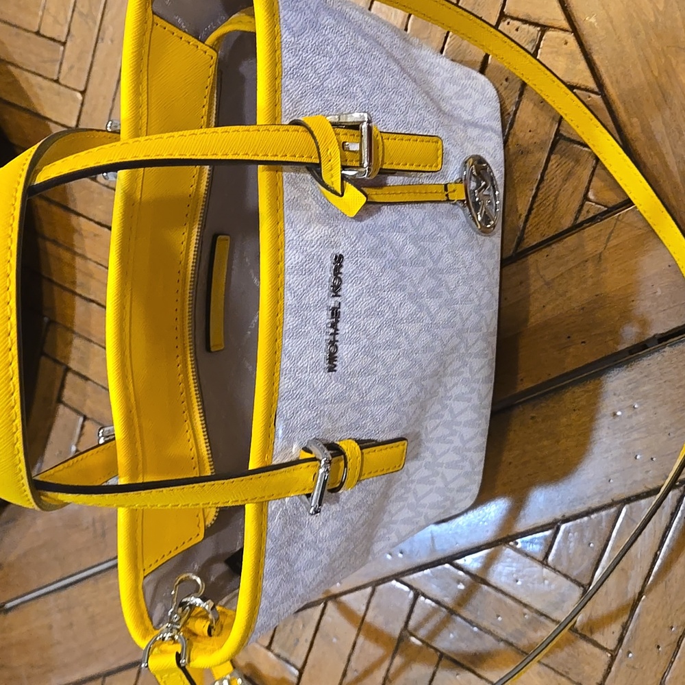 Michael Kors small tote crossbody